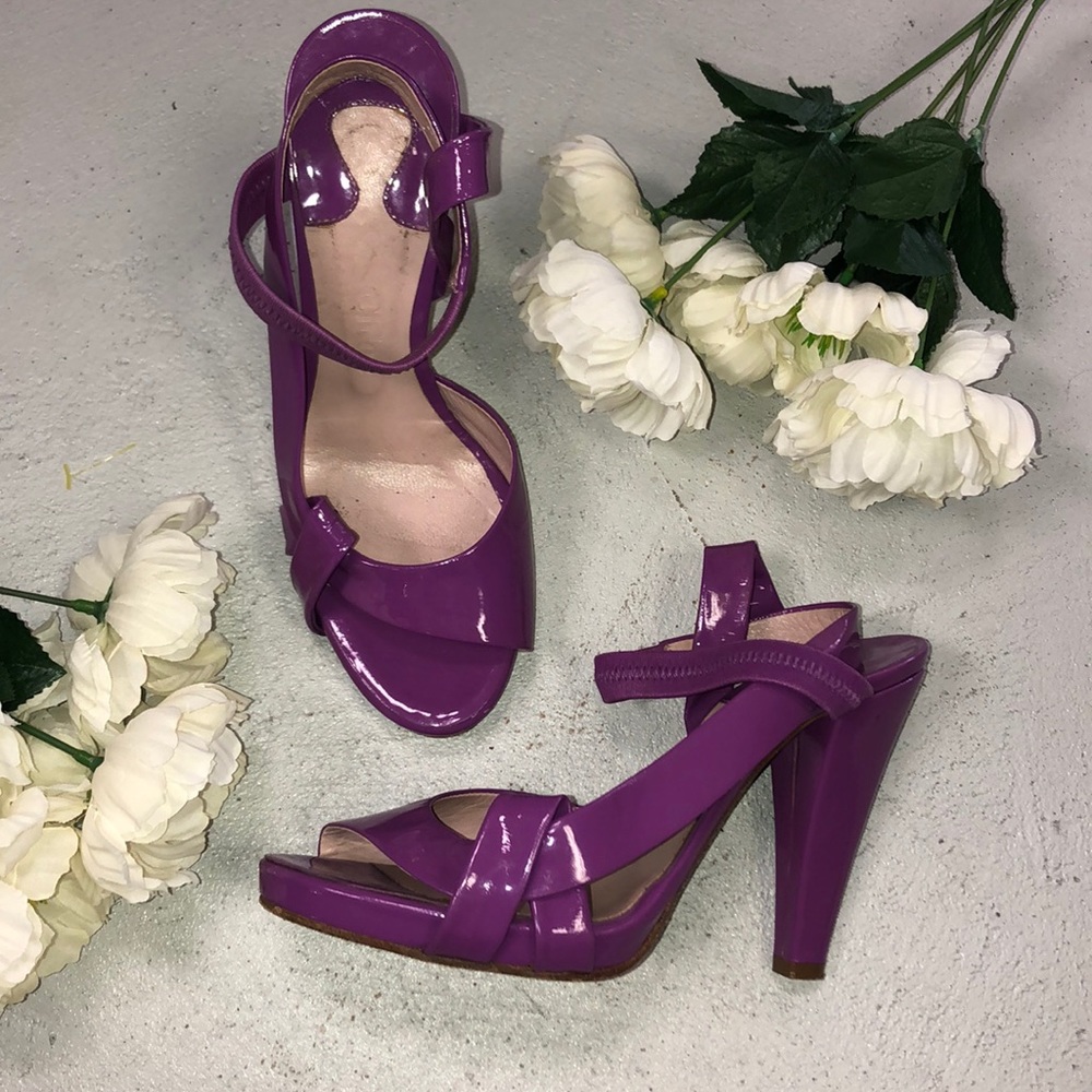 CHLOE PATENT LEATHER HEELS SZ 37